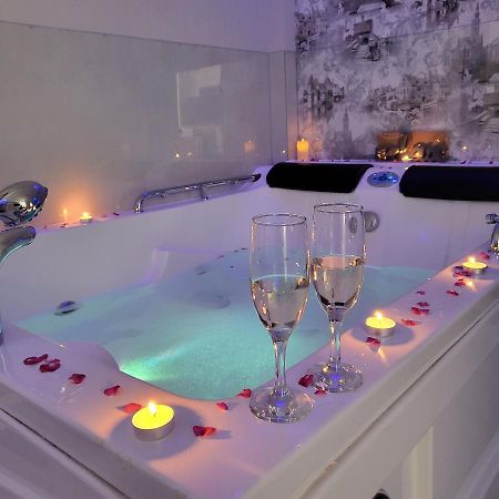 Vip Apartment For Lovers In Κισινάου Εξωτερικό φωτογραφία
